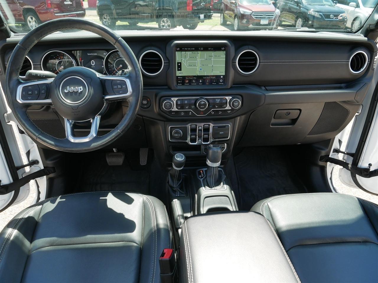 Jeep Wrangler Unlimited Sahara 4D SUV 4WD 2020