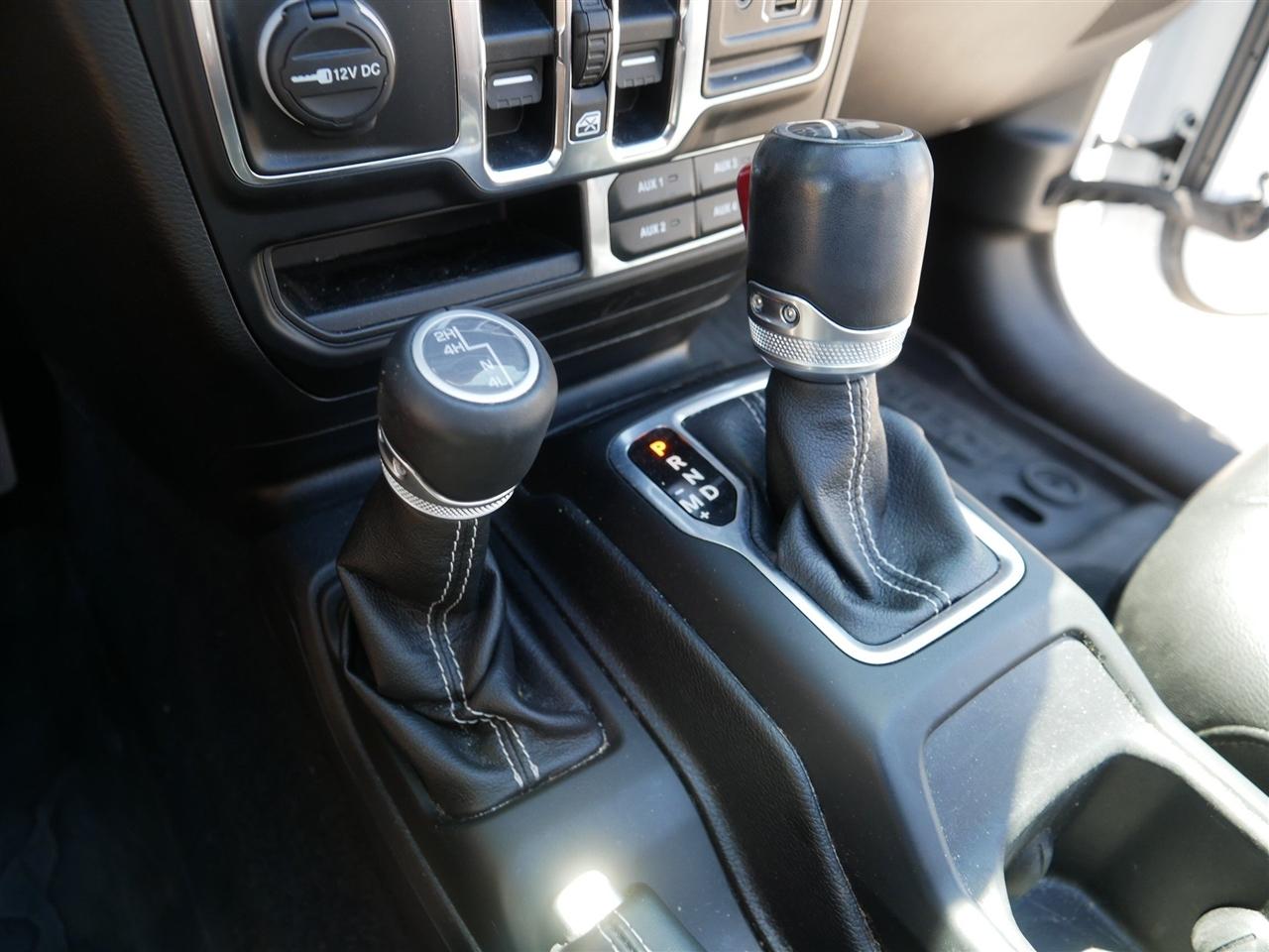 Jeep Wrangler Unlimited Sahara 4D SUV 4WD 2020