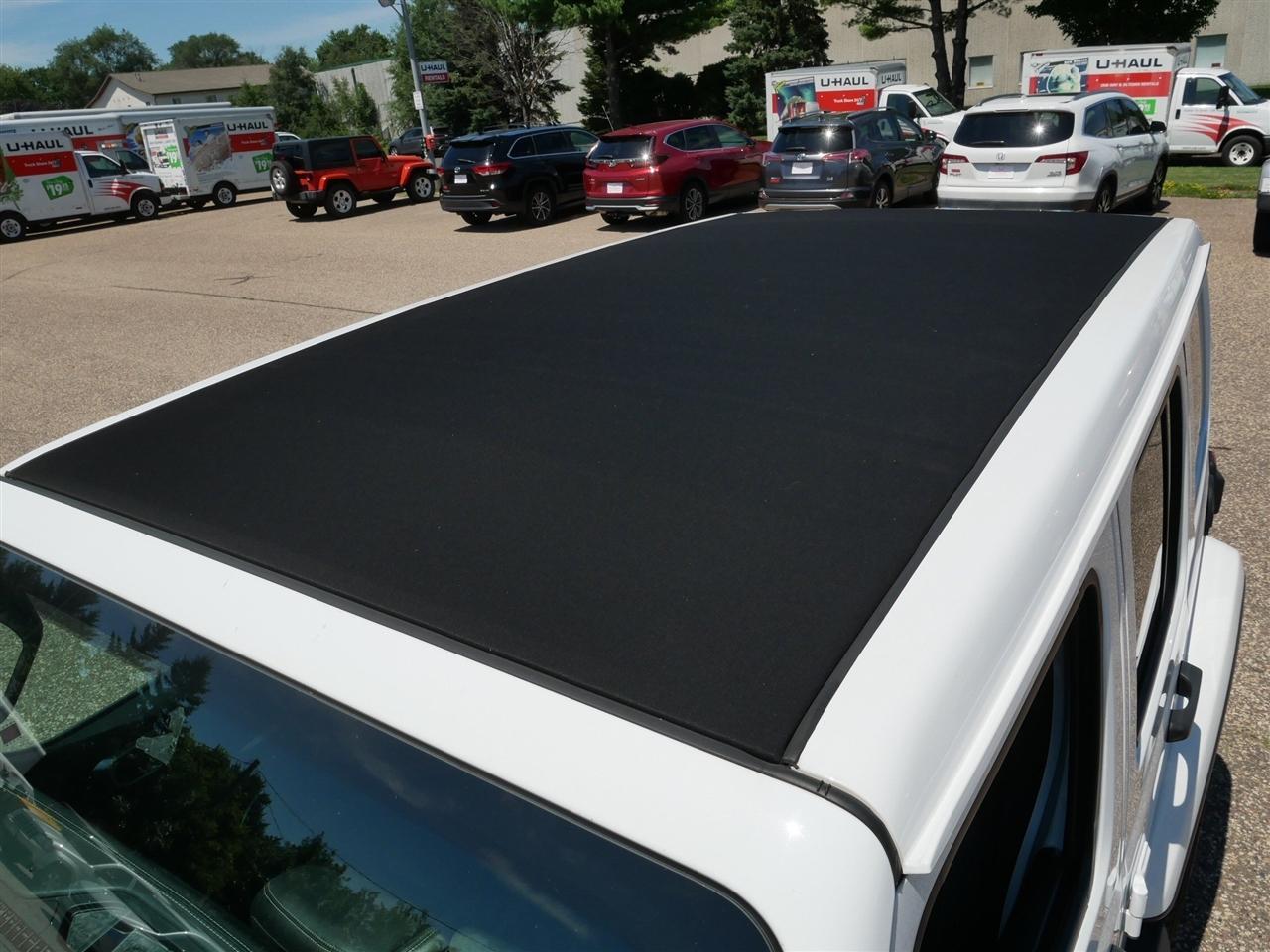 Jeep Wrangler Unlimited Sahara 4D SUV 4WD 2020