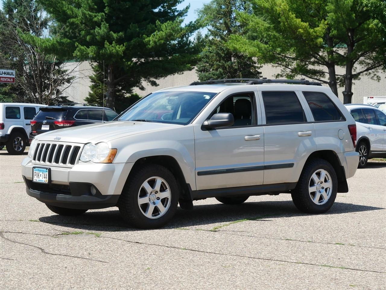 Jeep Grand Cherokee Laredo 4WD 2009