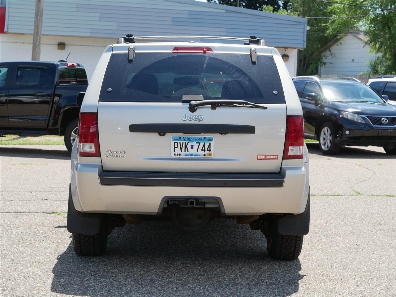 Jeep Grand Cherokee Laredo 4WD 2009