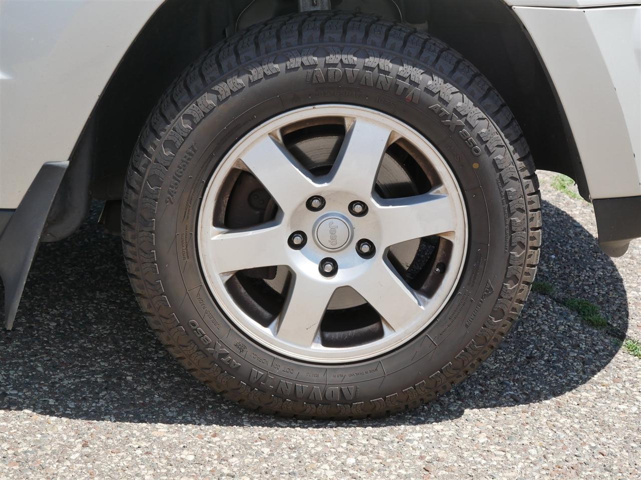 Jeep Grand Cherokee Laredo 4WD 2009