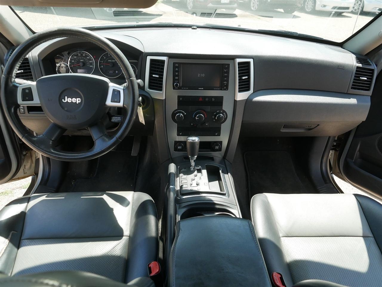 Jeep Grand Cherokee Laredo 4WD 2009