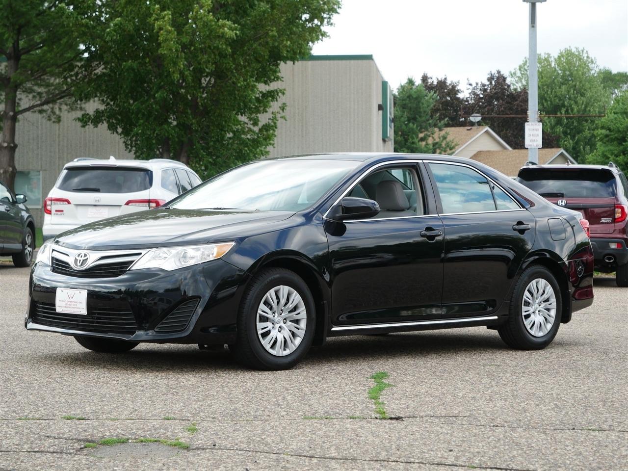 Toyota Camry 2014.5 4dr Sdn I4 Auto LE (Natl) 2014