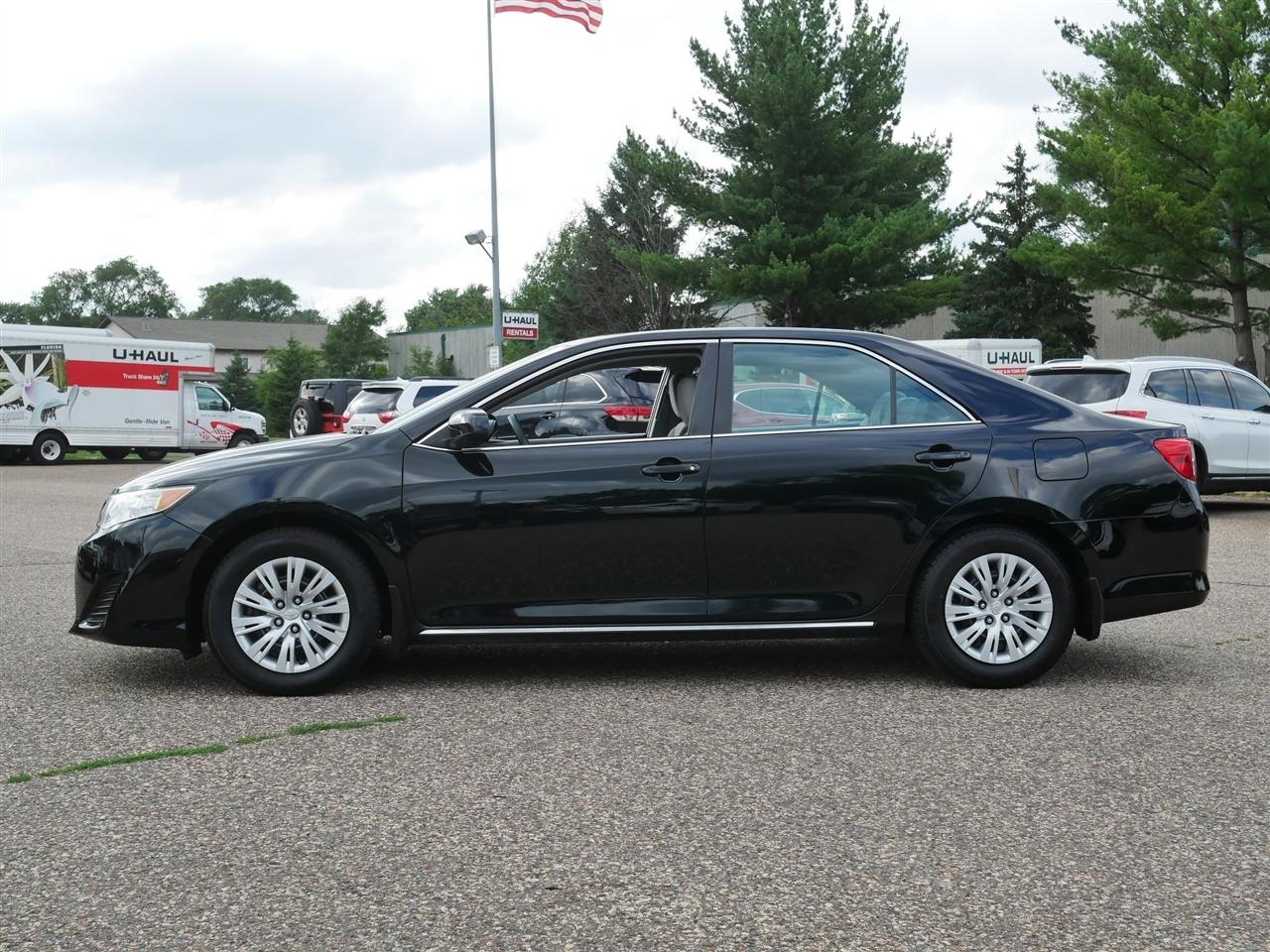 Toyota Camry 2014.5 4dr Sdn I4 Auto LE (Natl) 2014
