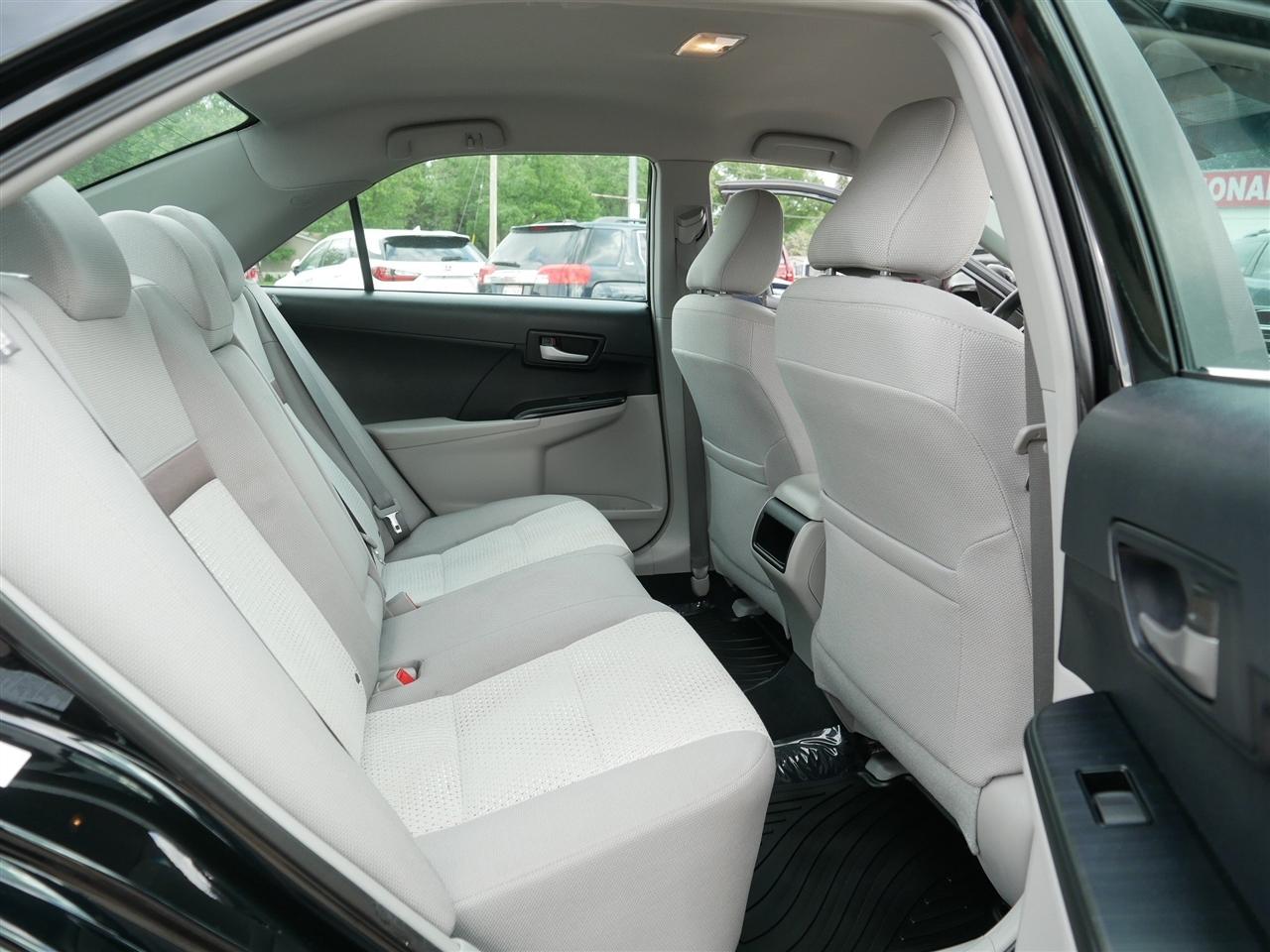 Toyota Camry 2014.5 4dr Sdn I4 Auto LE (Natl) 2014