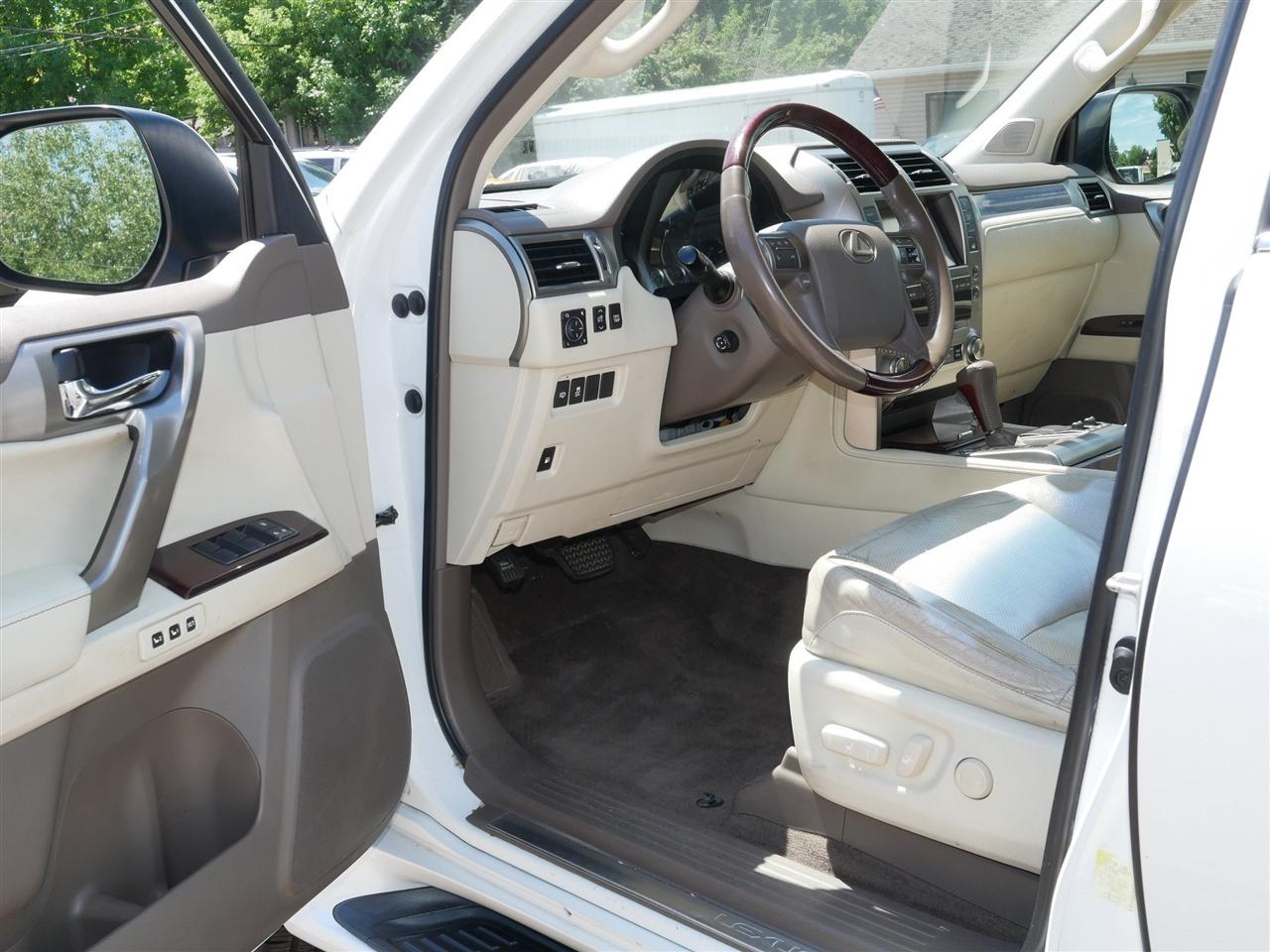 Lexus GX 460 Premium 4D SUV 4WD 2014
