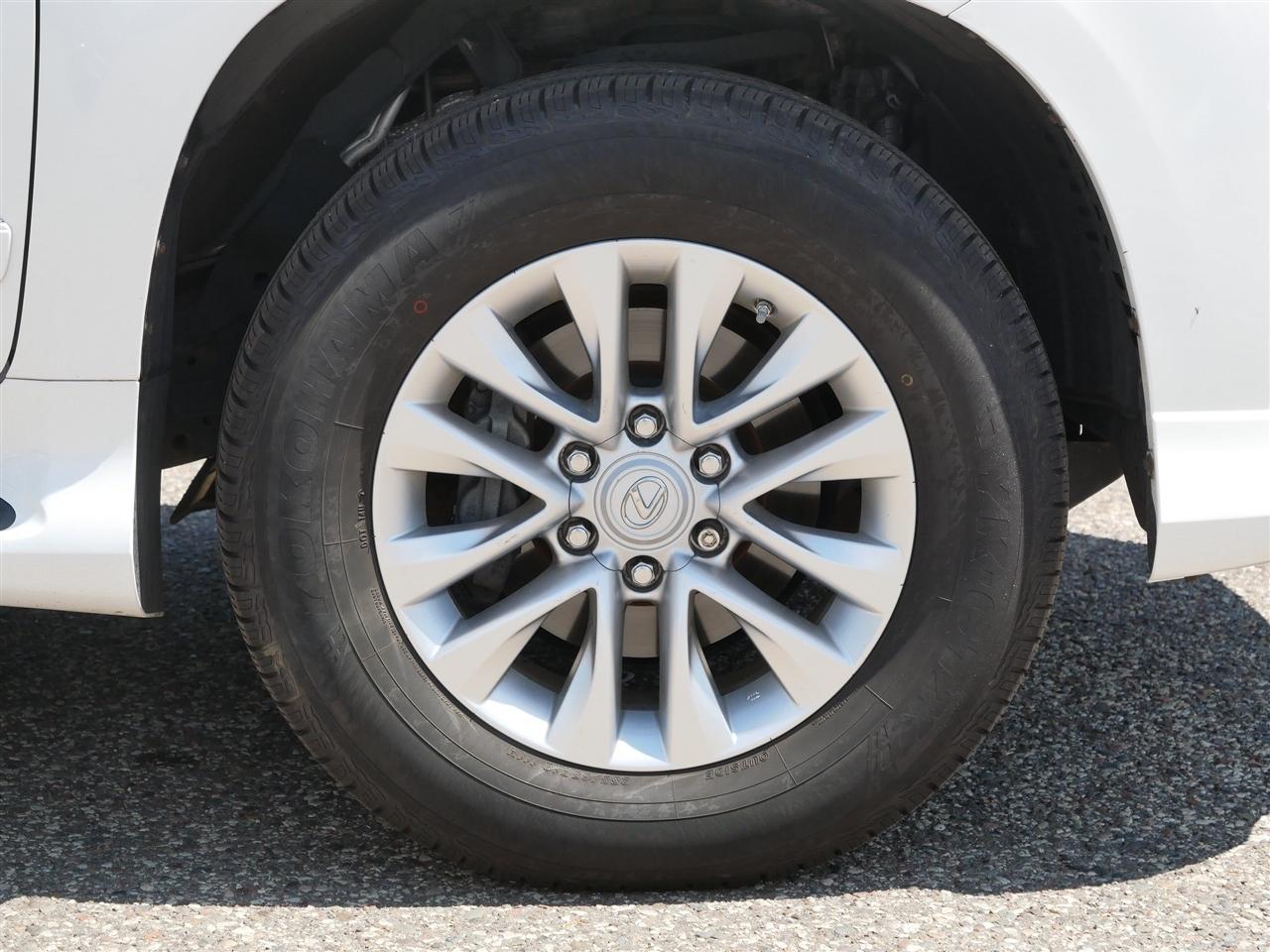 Lexus GX 460 Premium 4D SUV 4WD 2014