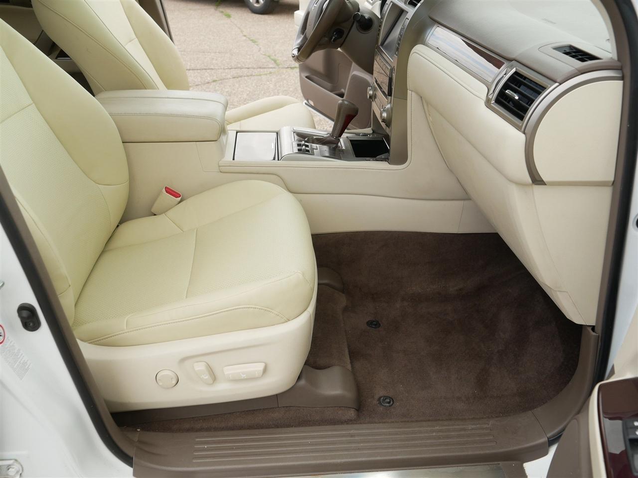 Lexus GX 460 Premium 4D SUV 4WD 2014