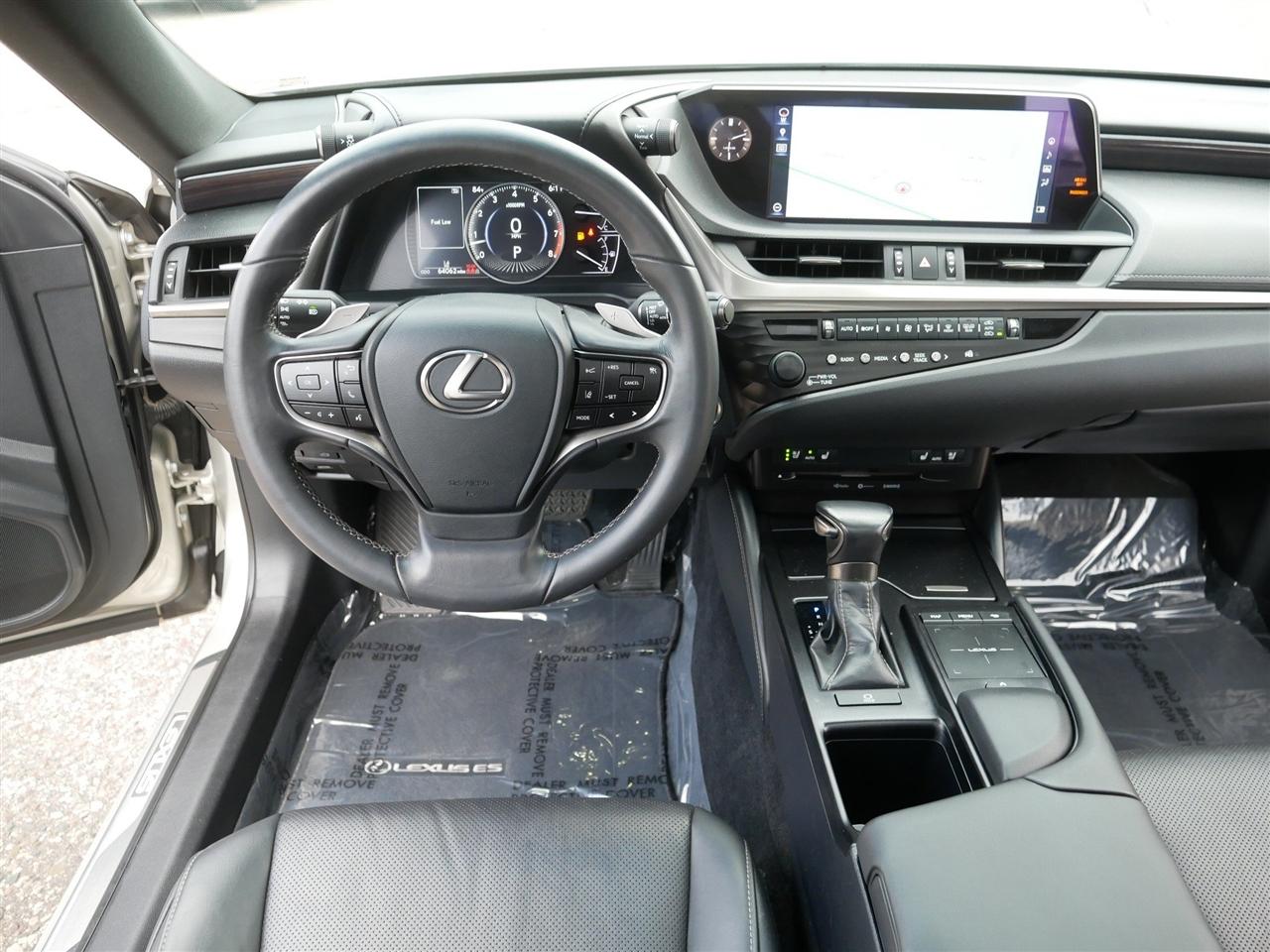 Lexus ES 350  2019