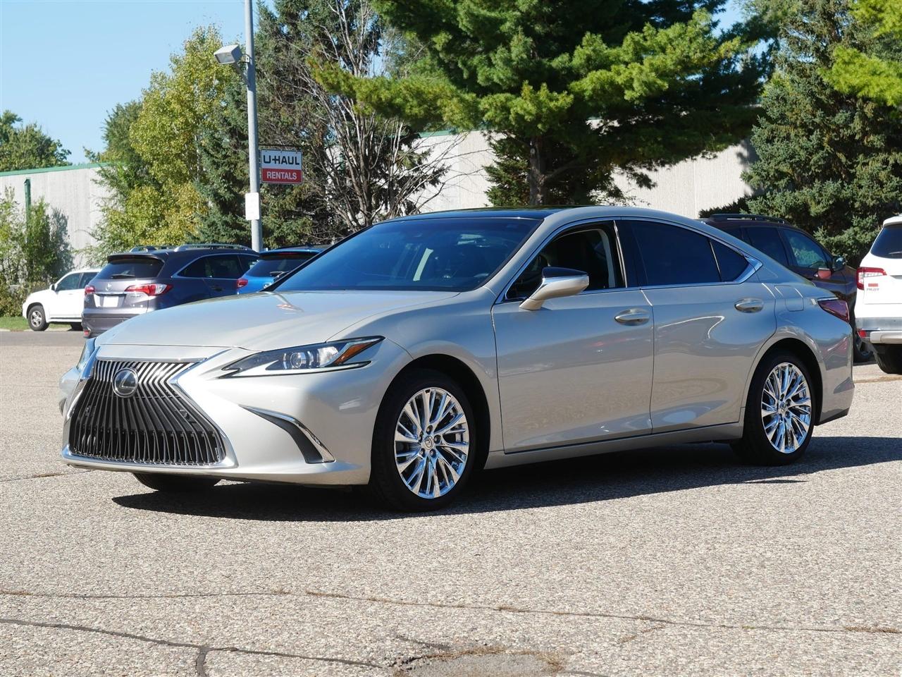 Lexus ES 350  2019