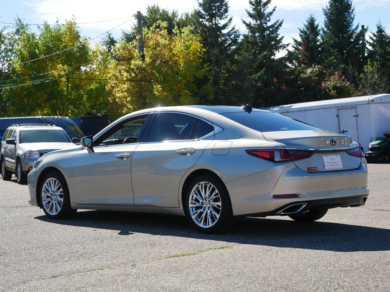 Lexus ES 350  2019
