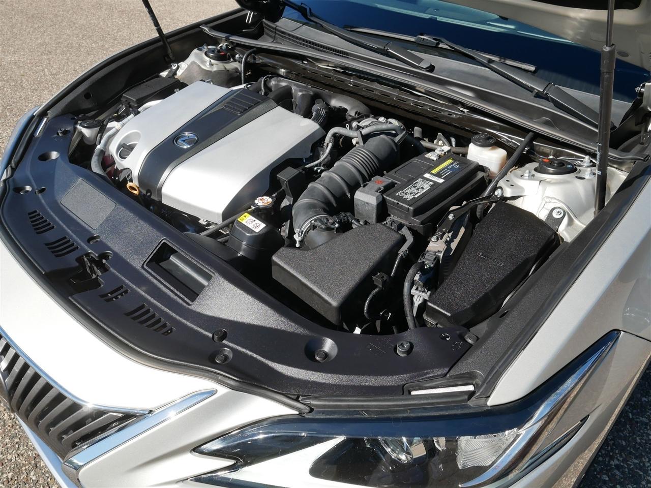 Lexus ES 350  2019