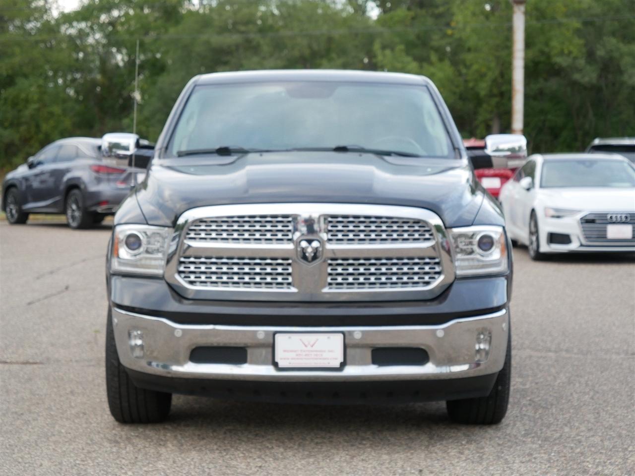 RAM 1500 Laramie Crew Cab SWB 4WD 2017