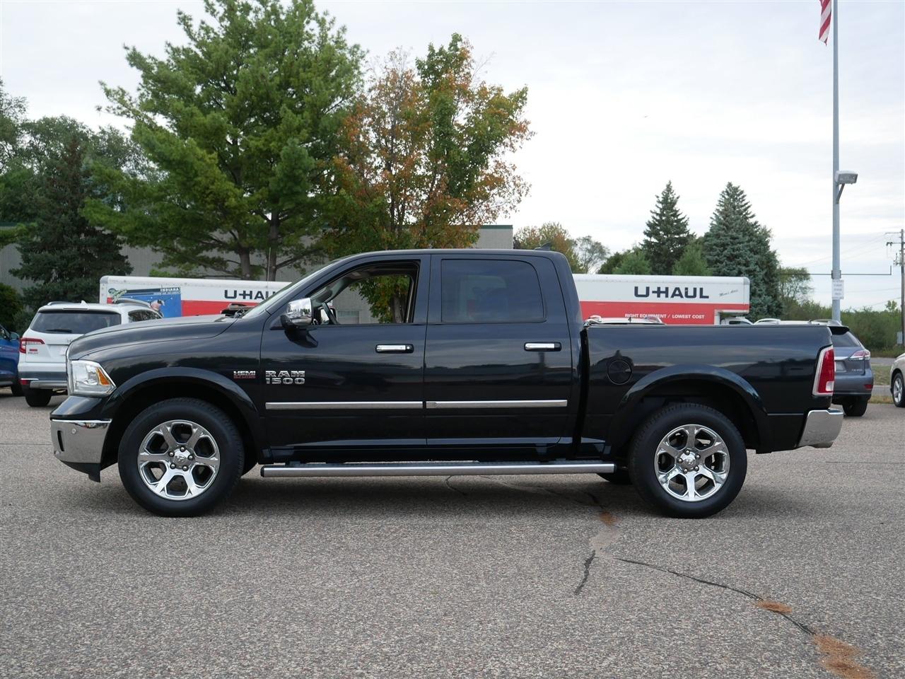 RAM 1500 Laramie Crew Cab SWB 4WD 2017