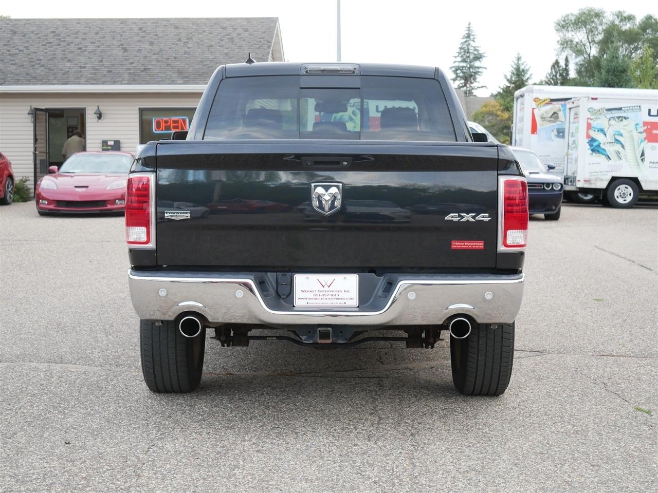 RAM 1500 Laramie Crew Cab SWB 4WD 2017
