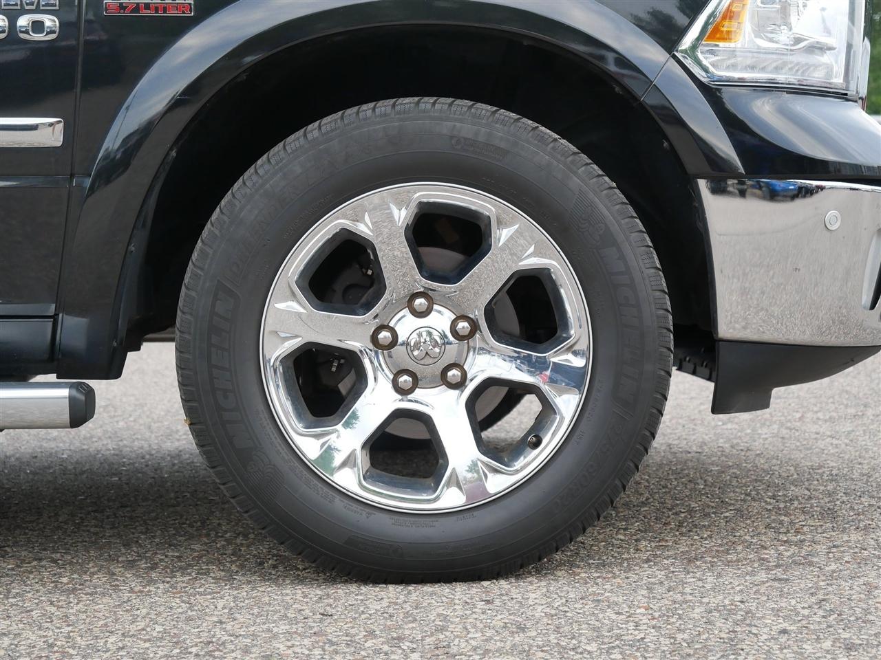 RAM 1500 Laramie Crew Cab SWB 4WD 2017