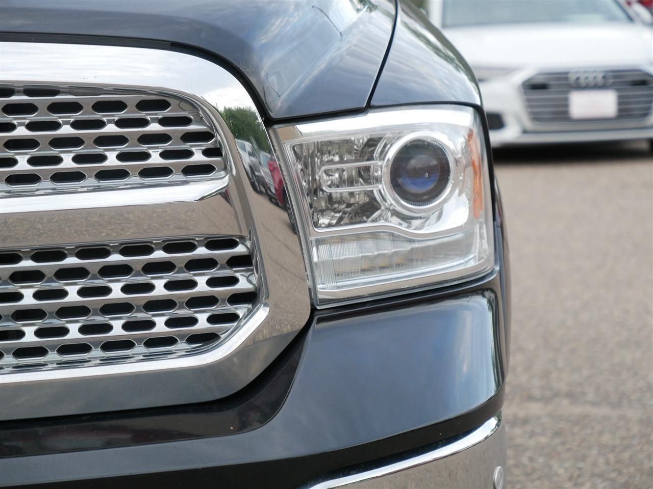 RAM 1500 Laramie Crew Cab SWB 4WD 2017