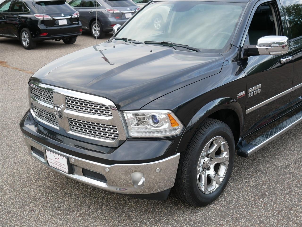 RAM 1500 Laramie Crew Cab SWB 4WD 2017