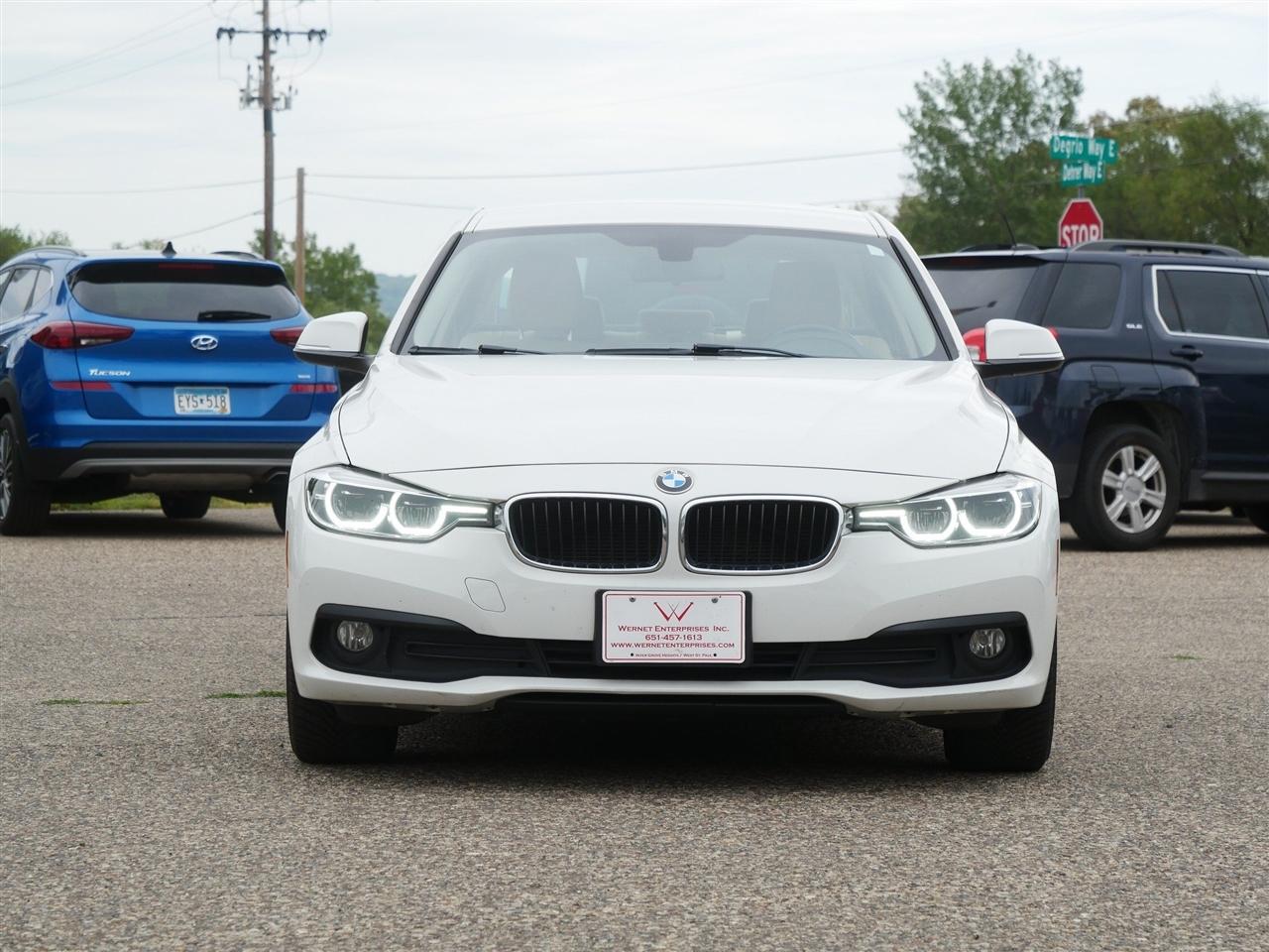 BMW 3-Series 320i xDrive Sedan 2017