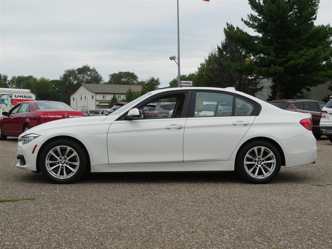 BMW 3-Series 320i xDrive Sedan 2017