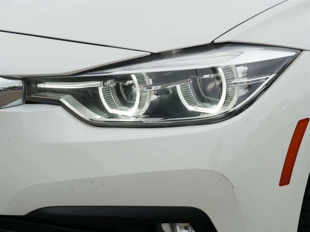 BMW 3-Series 320i xDrive Sedan 2017