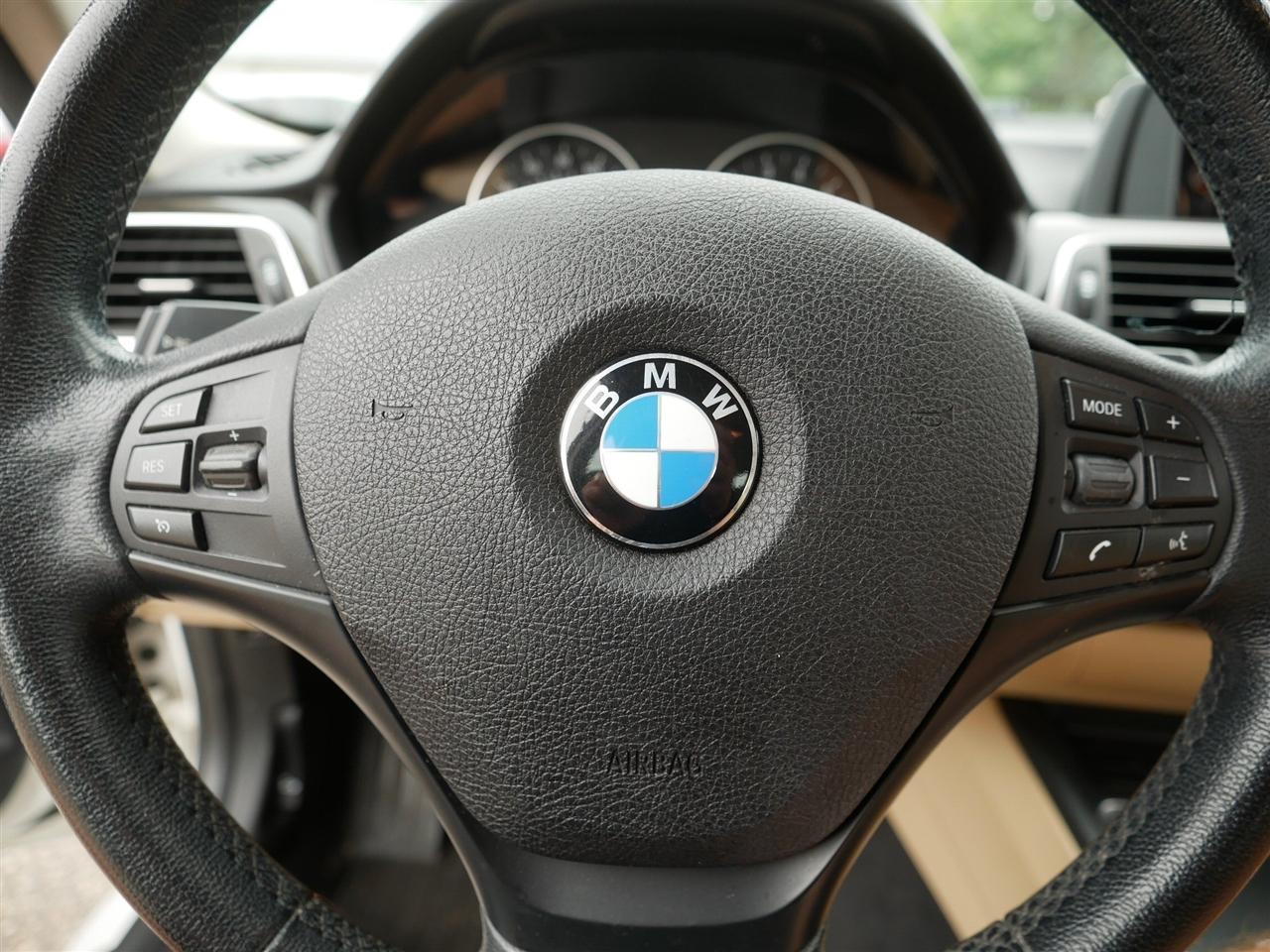 BMW 3-Series 320i xDrive Sedan 2017