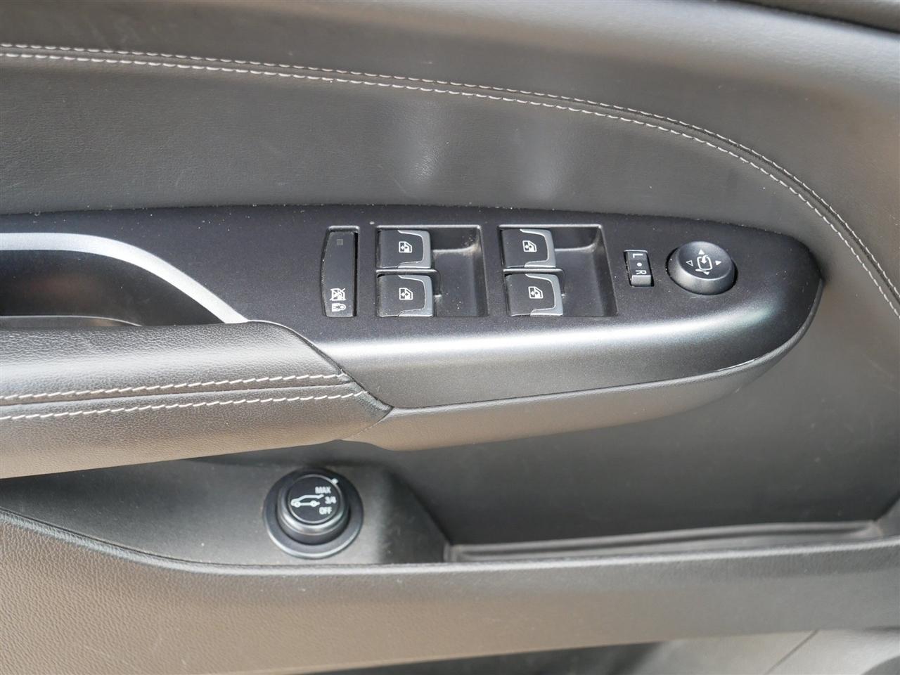 Cadillac SRX Luxury Collection AWD 2015