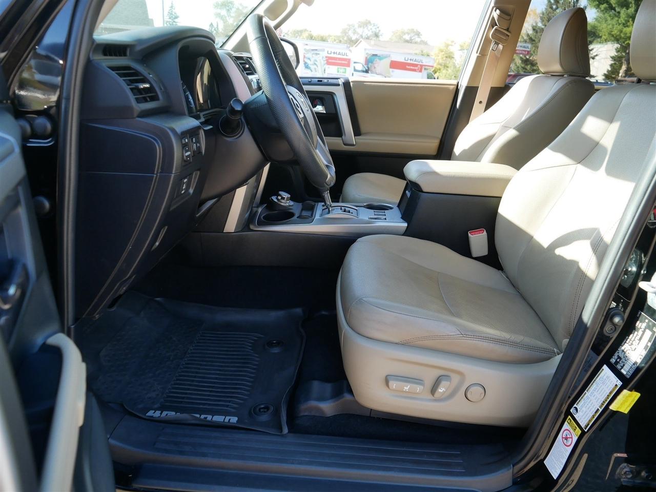 Toyota 4Runner Limited 4WD V6 2016