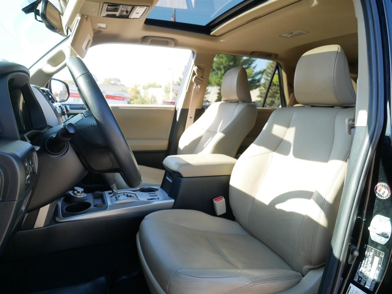 Toyota 4Runner Limited 4WD V6 2016