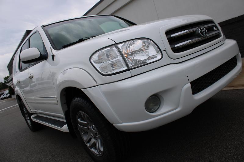 Toyota Sequoia Limited 2WD 2004