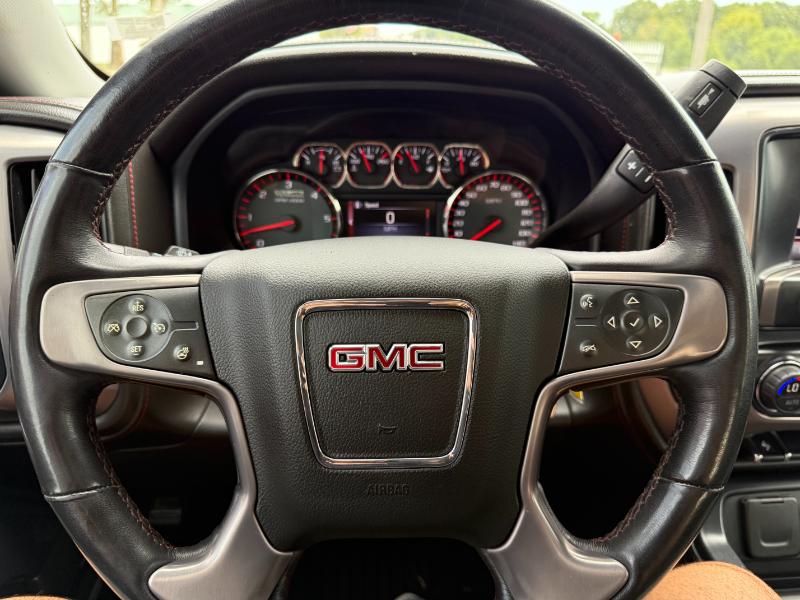 GMC Sierra 1500 4WD Crew Cab 143.5" SLT 2016 GMC Sierra 1500 4WD Crew Cab 143.5" SLT 2016