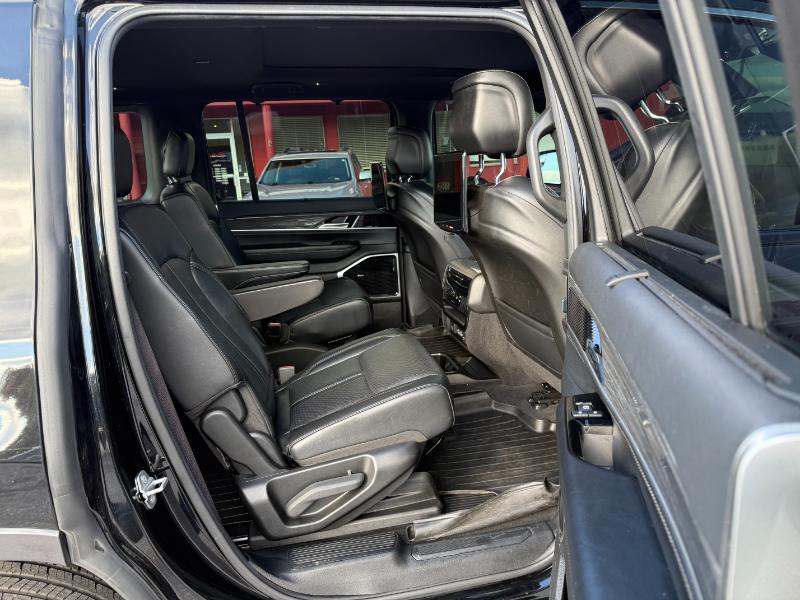 Jeep Wagoneer Series III 4x4 2022 Jeep Wagoneer Series III 4x4 2022