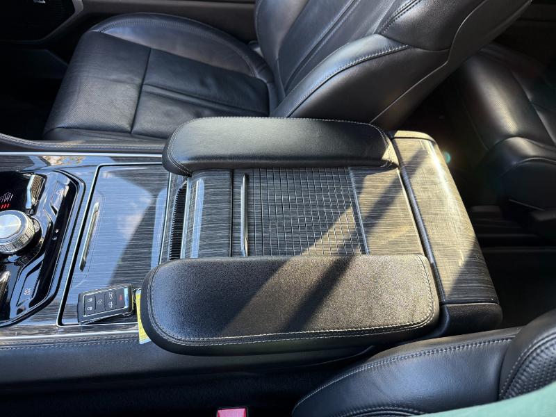 Jeep Wagoneer Series III 4x4 2022 Jeep Wagoneer Series III 4x4 2022