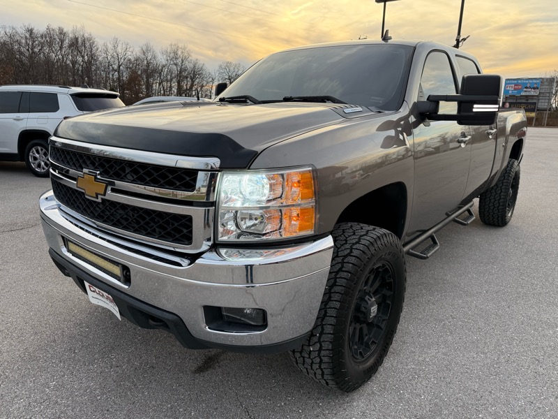 Chevrolet Silverado 2500HD 4WD Crew Cab 153.7" LTZ 2012
