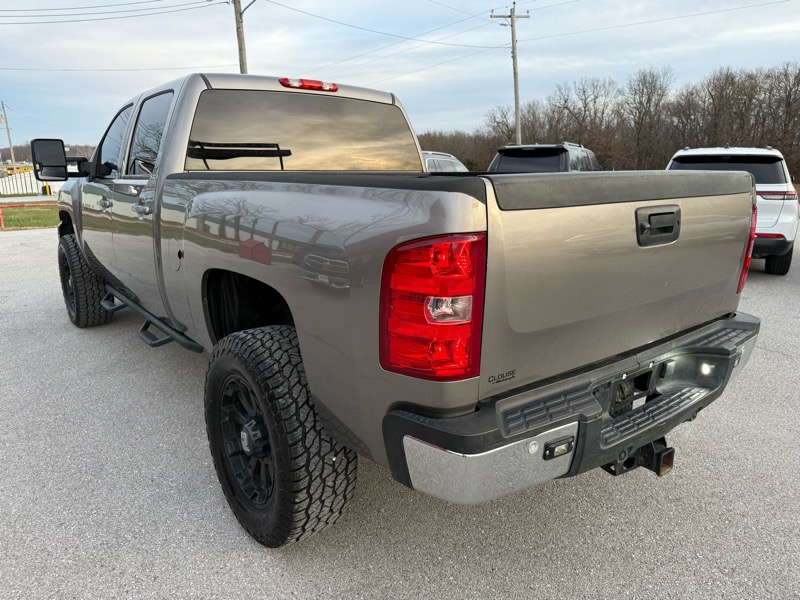 Chevrolet Silverado 2500HD 4WD Crew Cab 153.7" LTZ 2012
