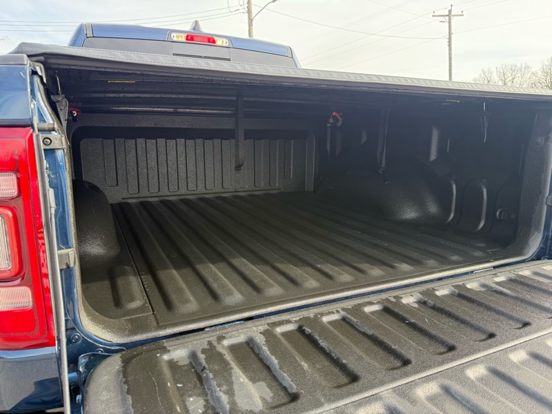 RAM 1500 Laramie 4x4 Crew Cab 5'7" Box 2019