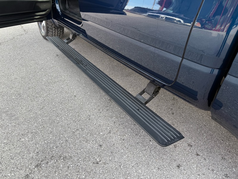 RAM 1500 Laramie 4x4 Crew Cab 5'7" Box 2019