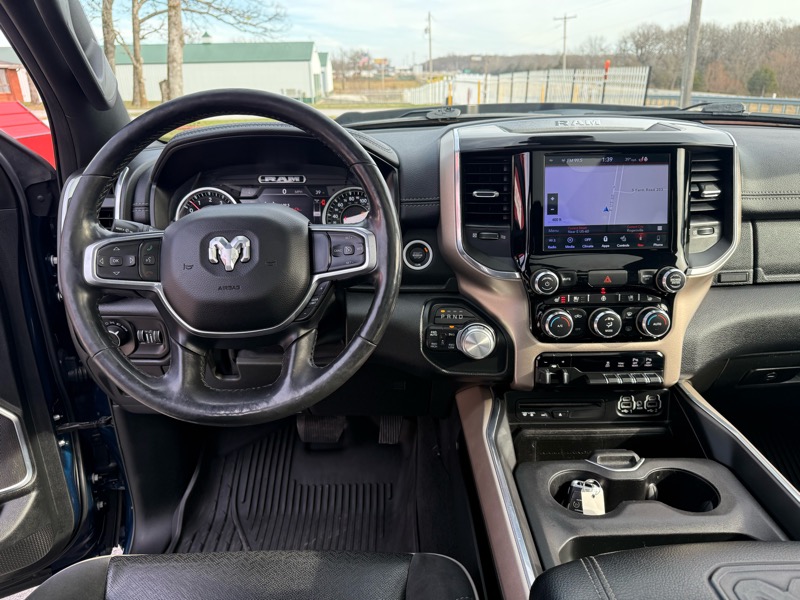 RAM 1500 Laramie 4x4 Crew Cab 5'7" Box 2019