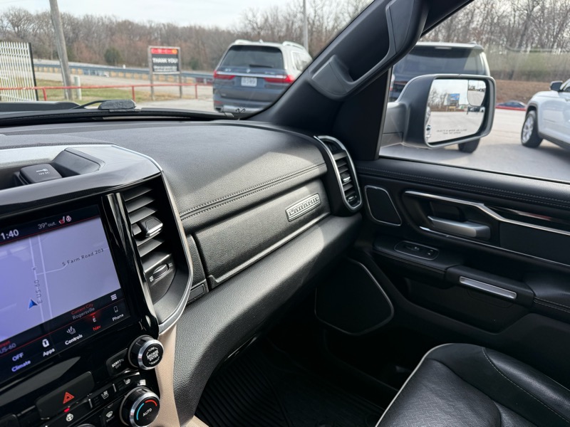 RAM 1500 Laramie 4x4 Crew Cab 5'7" Box 2019