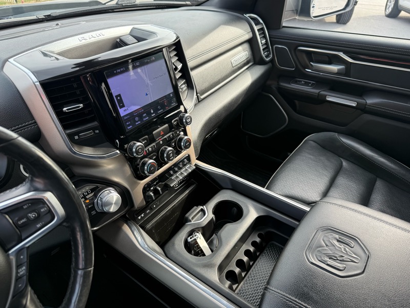 RAM 1500 Laramie 4x4 Crew Cab 5'7" Box 2019