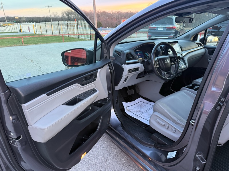 Honda Odyssey Touring Auto 2018