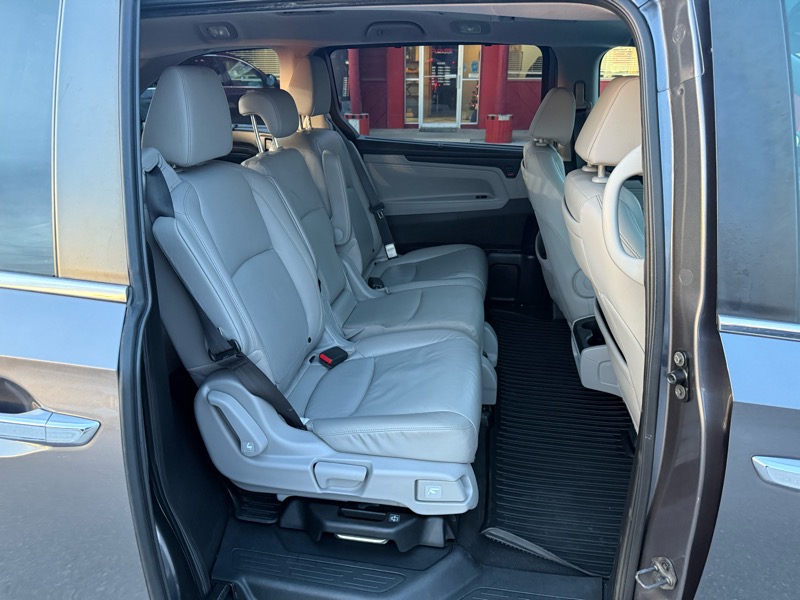 Honda Odyssey Touring Auto 2018