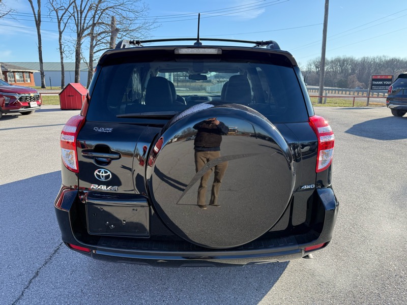 Toyota RAV4 4WD 4dr V6 Limited (Natl) 2012