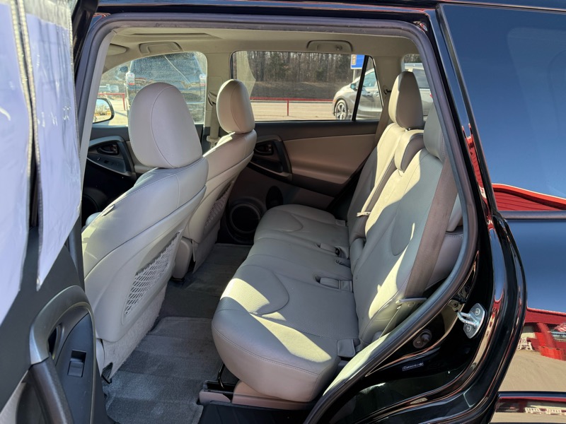 Toyota RAV4 4WD 4dr V6 Limited (Natl) 2012