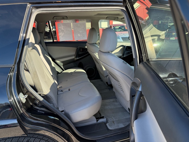 Toyota RAV4 4WD 4dr V6 Limited (Natl) 2012