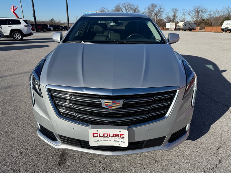 Cadillac XTS 4dr Sdn Luxury FWD 2019