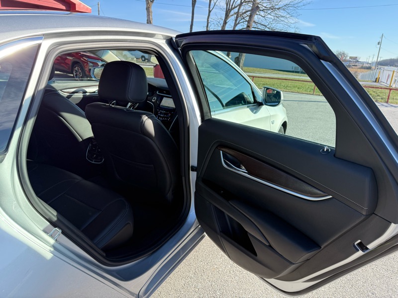 Cadillac XTS 4dr Sdn Luxury FWD 2019