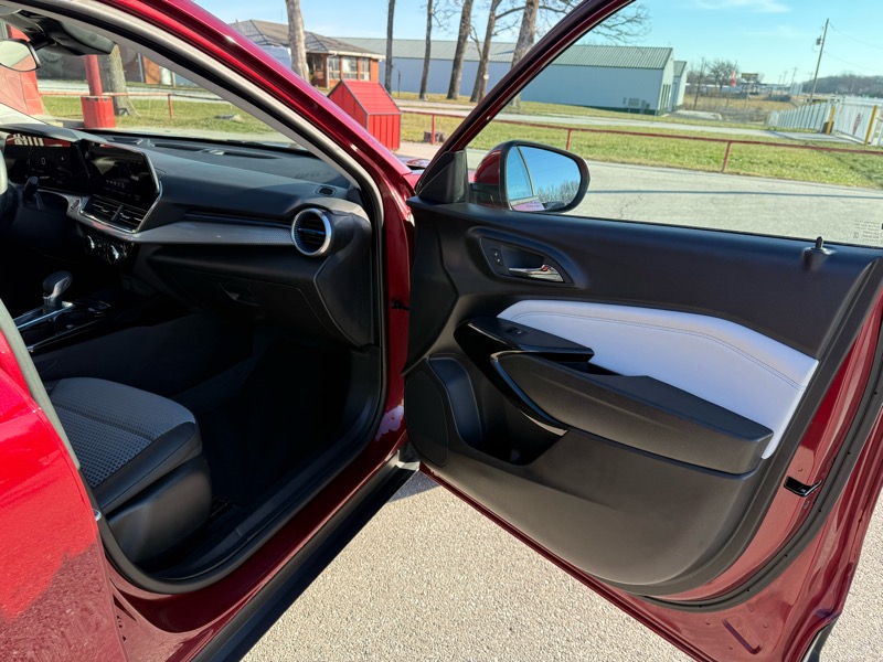 Chevrolet Trax FWD 4dr LT 2025