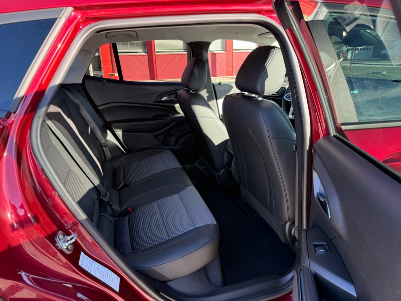 Chevrolet Trax FWD 4dr LT 2025